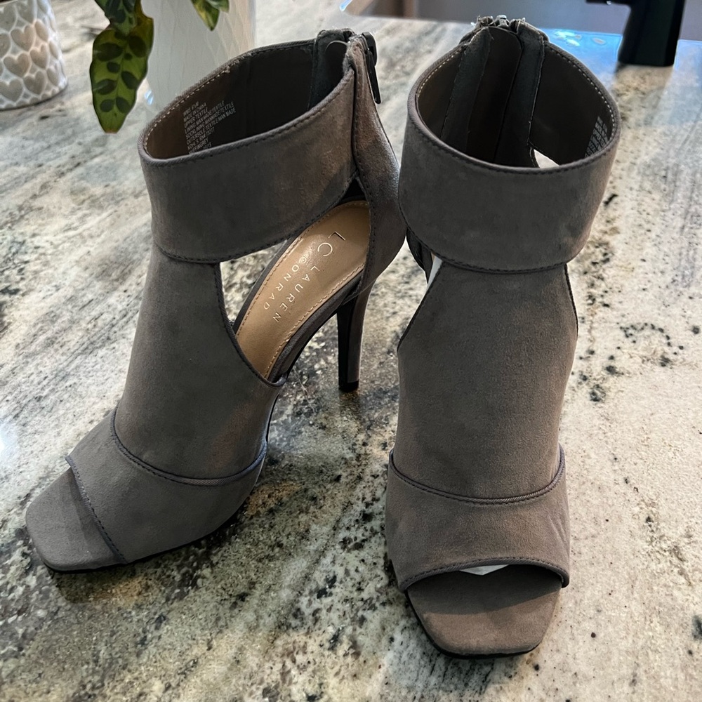 Brand New Sexy Grey suede peep toe stiletto heel boots!